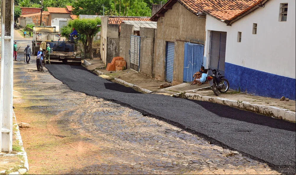 A pavimentação vai garantir uma melhor trafegabilidade a pedestres, ciclistas e veículos automotores