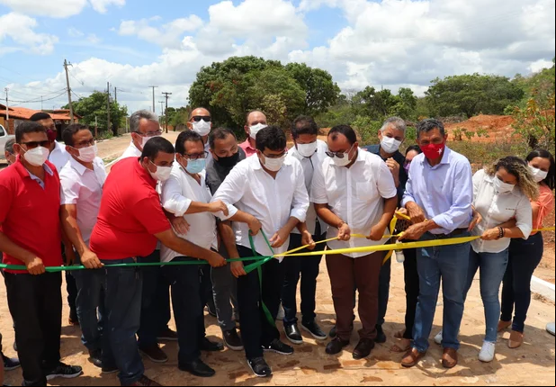 Rafael Fonteles visita Beneditinos e autoriza investimentos do PRO Piauí