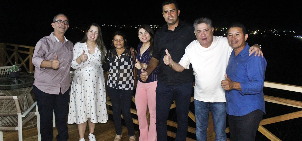 Em Piracuruca com amigos de ários municípios