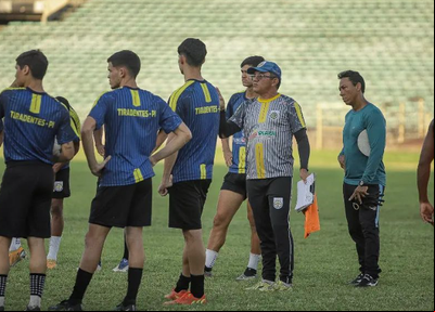 Equipe sub-20 do Tiradentes