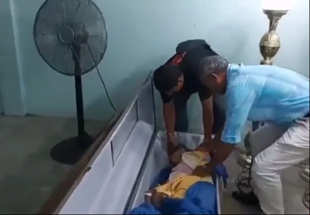Idosa acordou dentro do caixão