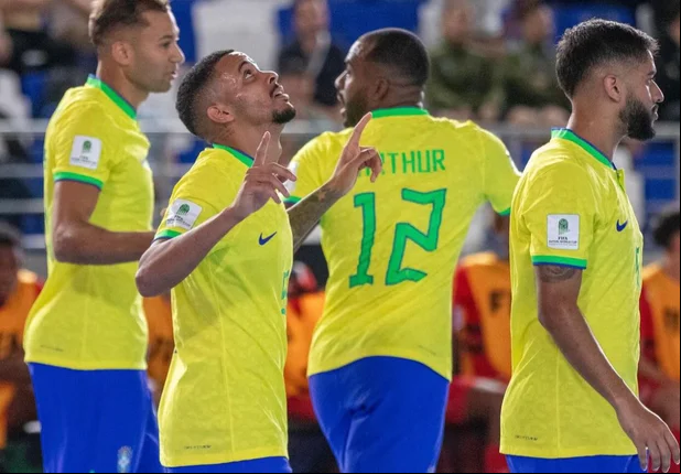Brasil estreia na Copa do Mundo de Futsal com goleada sobre Cuba