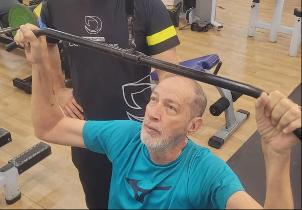 O fortalecimento muscular diminui as dores em idosos