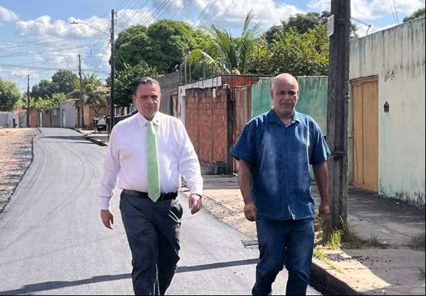 Deputado Gessivaldo visita obras no Parque Brasil 2