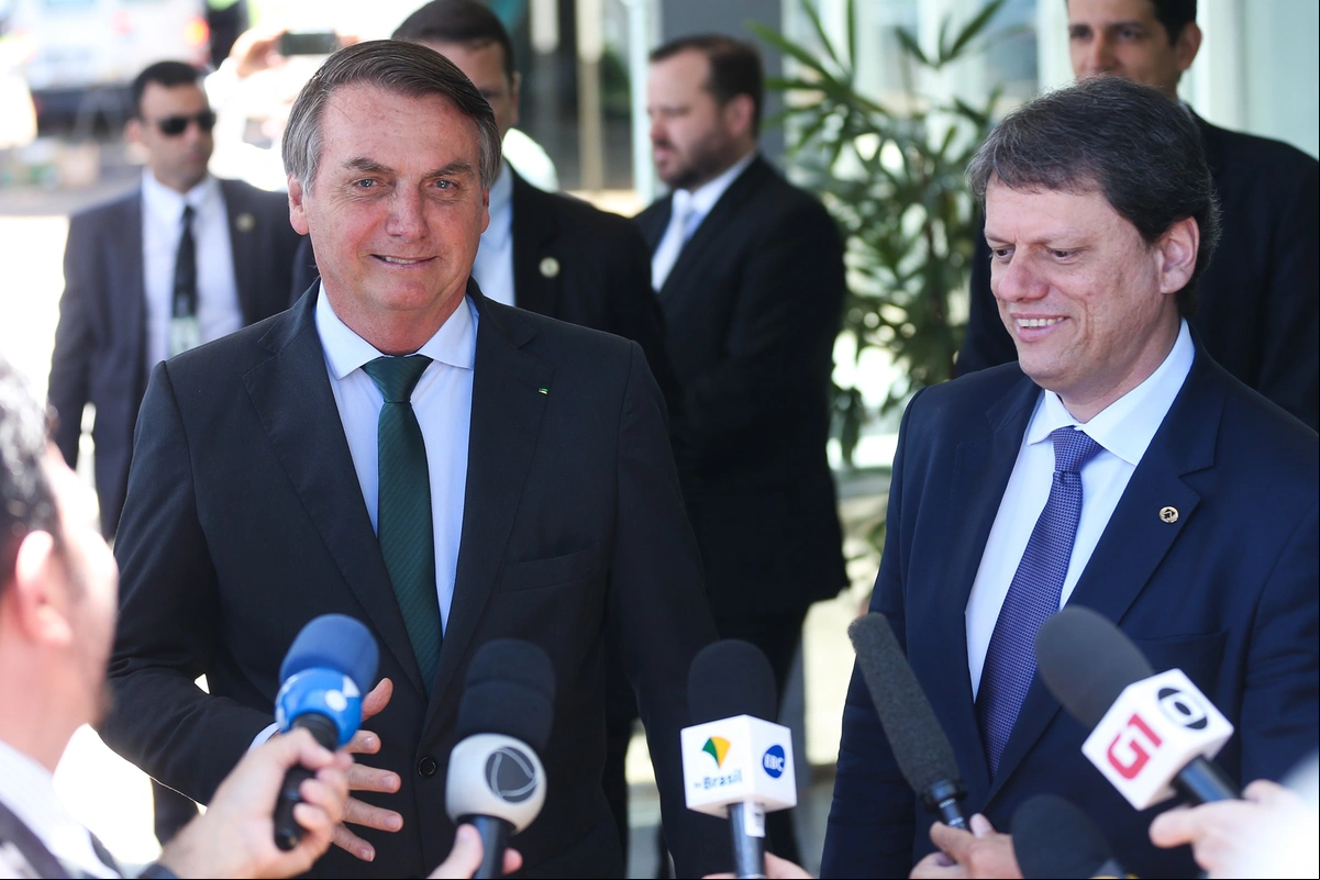 Jair Bolsonaro e Tarcísio de Freitas