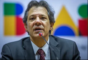 Haddad diz que nova reforma do IR só atinge “morador da cobertura”