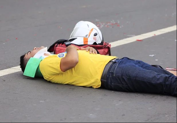 Acidente deixa motoqueiro ferido na zona leste de Teresina