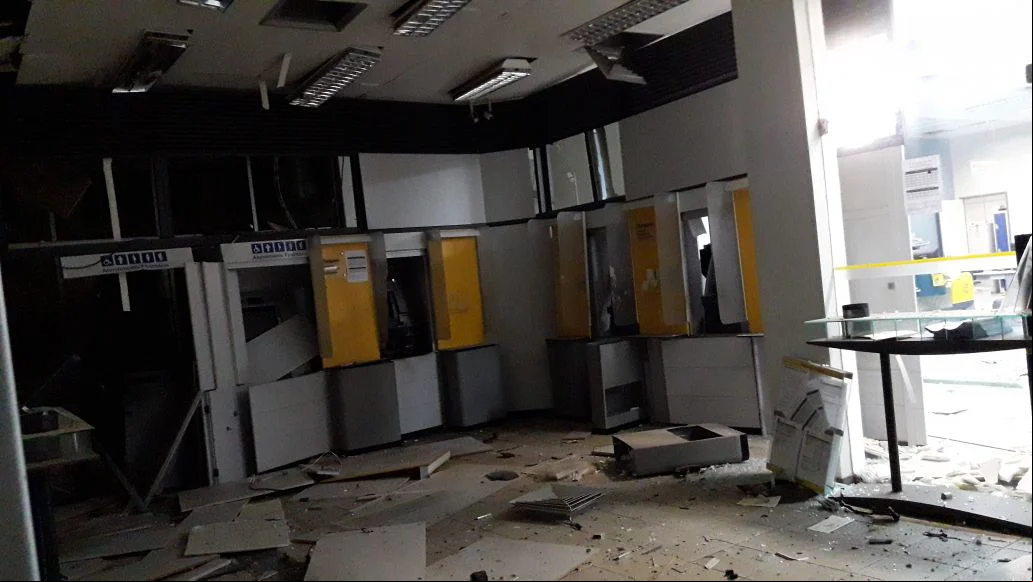 Agência completamente destruída