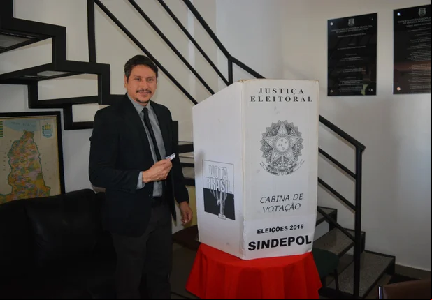 Delegado Higgo Martins é eleito presidente do Sindepol