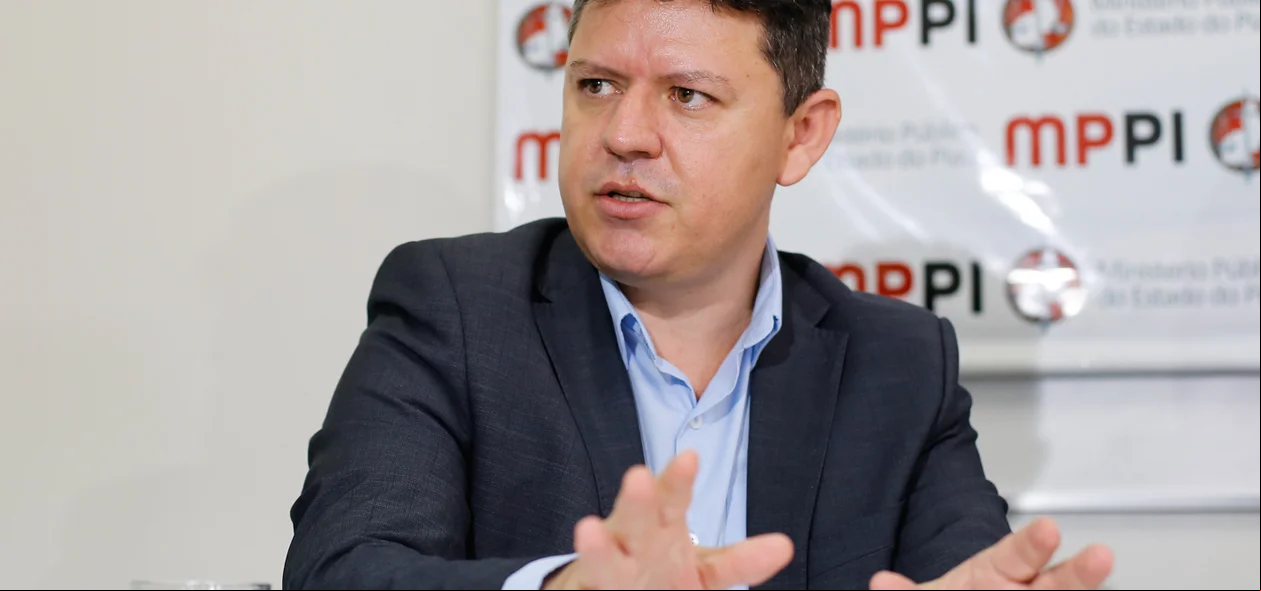Entrevista com o Promotor José Willian 