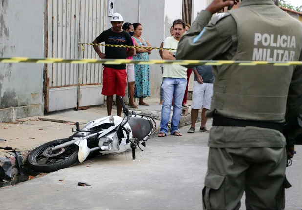 Bandido é morto a tiros após realizar assalto no Dirceu II