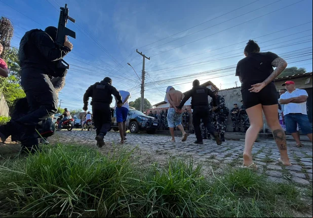 DRACO deflaga operação Laje contra membros do PCC