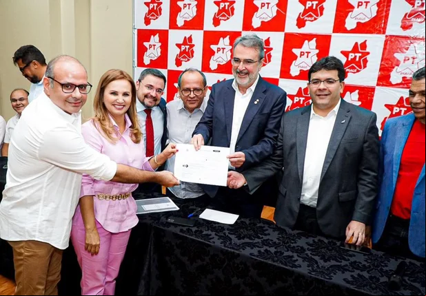 Filiação da prefeita Carmelita Castro ao PT
