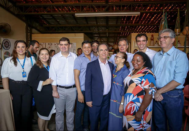 Presidente do Sebrae Nacional visita Pólo Cerâmico do Poti Velho