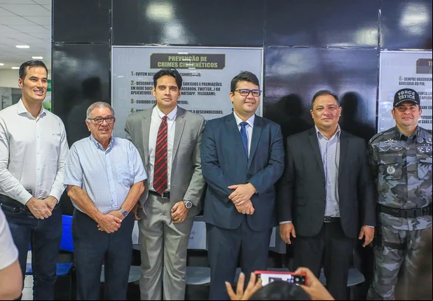 Secretário de Segurança Chico Lucas entrega reforma da DRCI