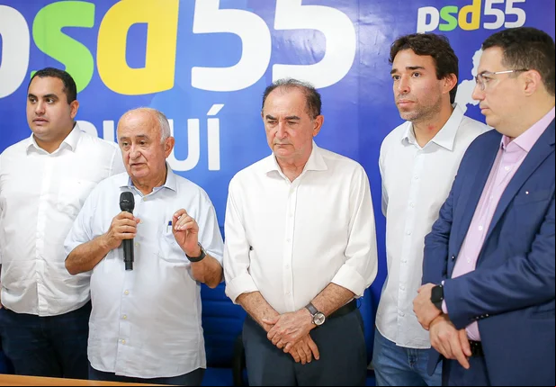 Ato de filiação de Antônio Reis, prefeito de Floriano, ao PSD