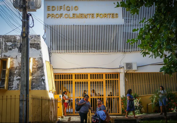 Prédio da Semcaspi é atingido por incêndio