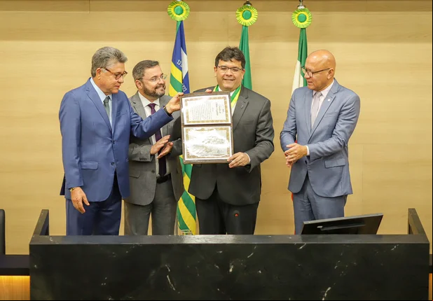 Rafael Fonteles é homenageado na Alepi