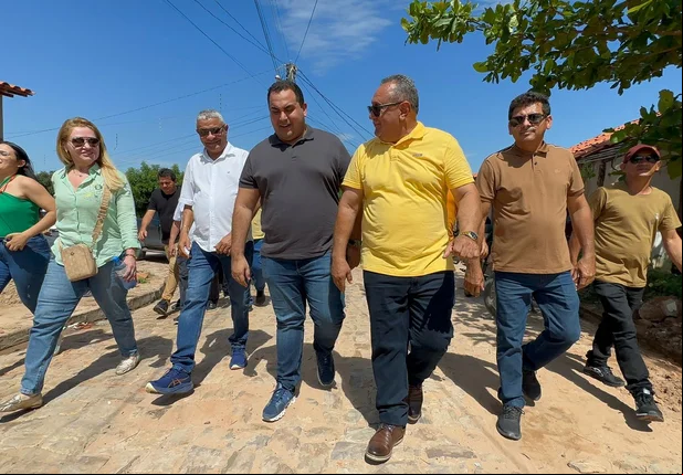 Prefeito Geraldim inaugura obras e celebra avanços em Bertolínia